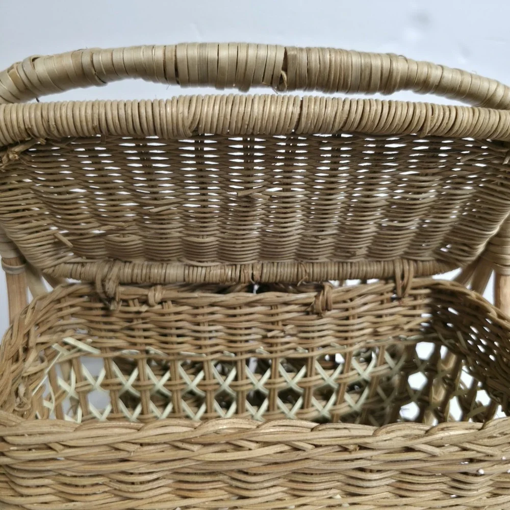 The Unbranded Brand vtg wicker